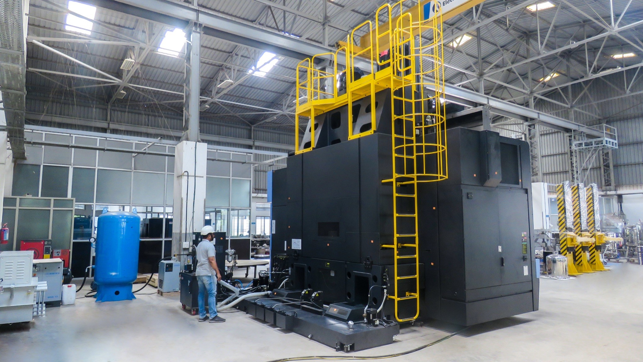 Sawant Filtech Receives a State of the Art CNC Machine